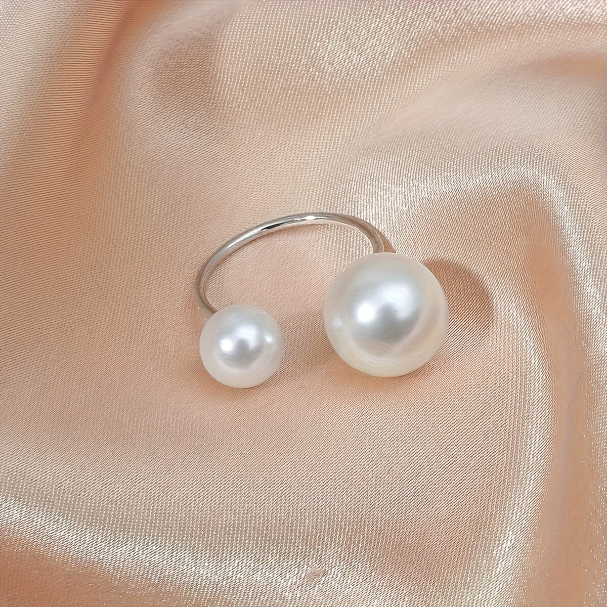 Stylish Acrylic Round Bead Adjustable Ring